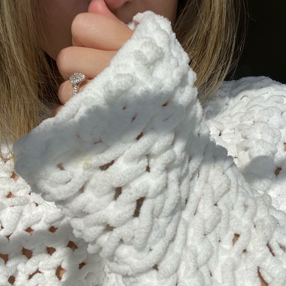 Zara Open Chunky Knit Cropped Sweater - Picture 5 of 6